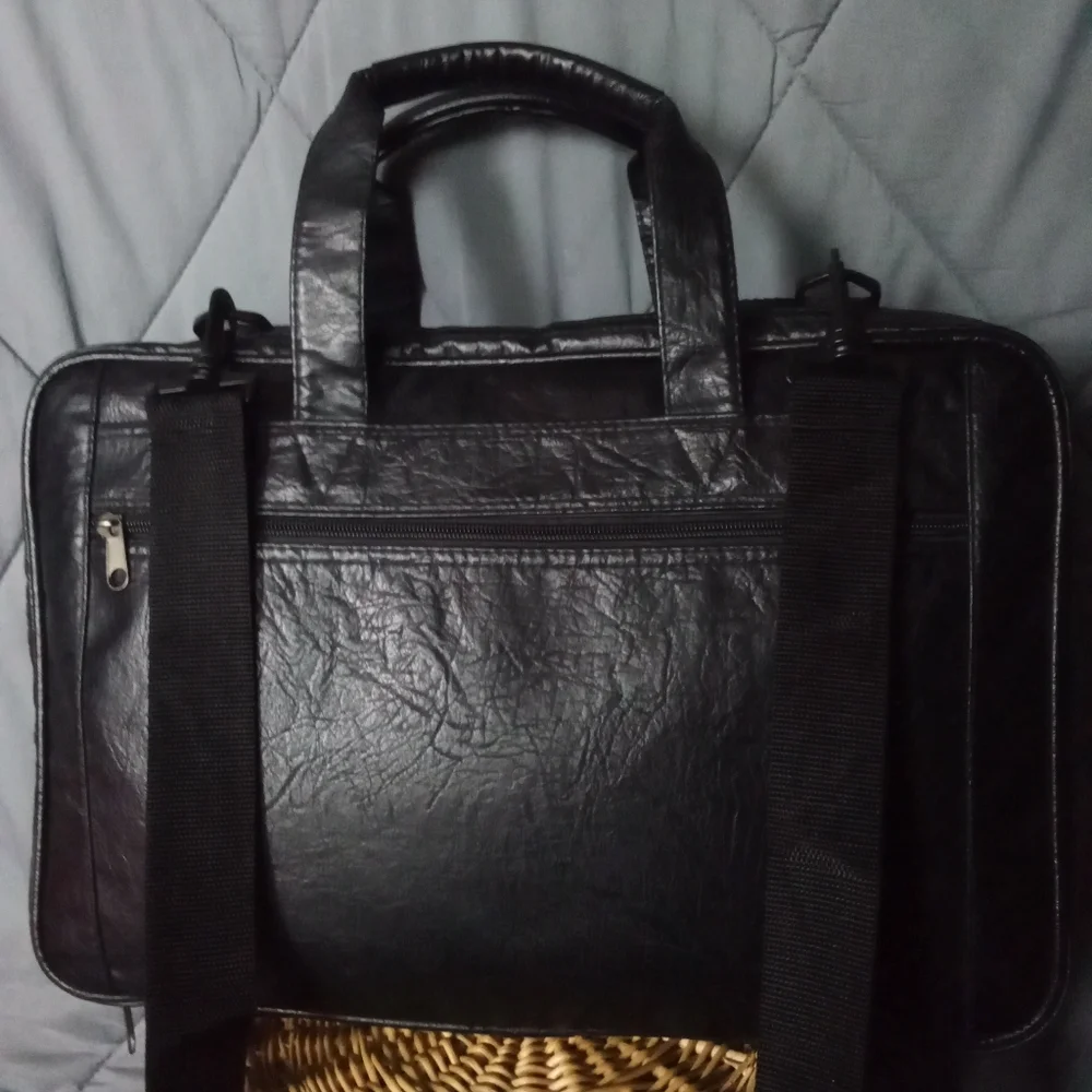 Vintage Black Leather Briefcase Style Crossbody Bag Stylish Laptop Carrying Bag